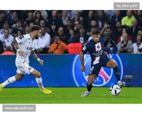 雷恩客场四球惨败洛里昂,防守体系崩盘